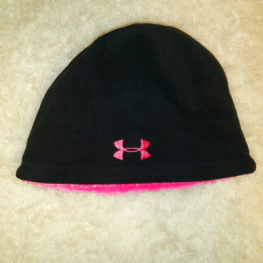 NWOT Under Armour pink and black fleece toboggan, OS kids
